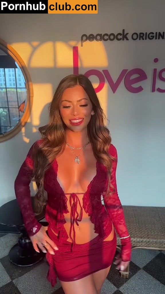 Nicole Jacky Love island nude video shows off her big tits!!!