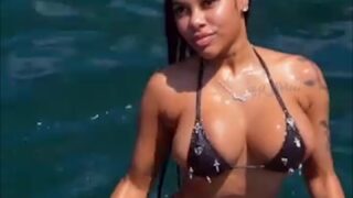 Kodak Black Girlfriend Mellow Rackz nude showing big tits!!!