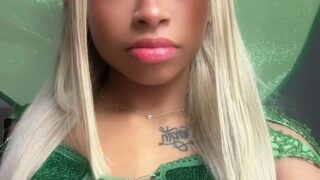 Nadia Jocelyn New Video Shows Off Her Topless!!!