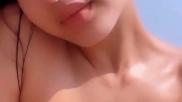Nora Fatehi porn video showing off her huge breasts!!!