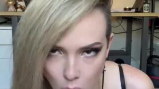 Darshelle Stevens Onlyfans – She Made Me Cumshot Twice