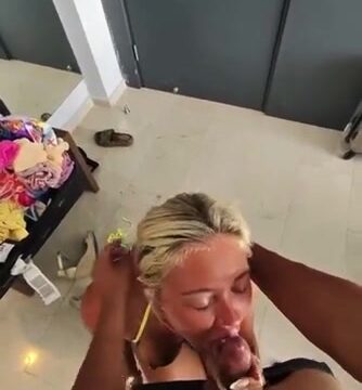 Ellie Scales Aka Babyellxox Onlyfans – Blowjob Her Boyfriend