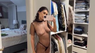 Sophie Rayne Aka Sophierayne Nude Showing Off Big Boobs