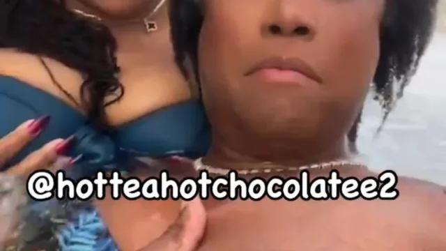 Blueface Mom Nude Showing Off Her Big Boobs In Live Stream